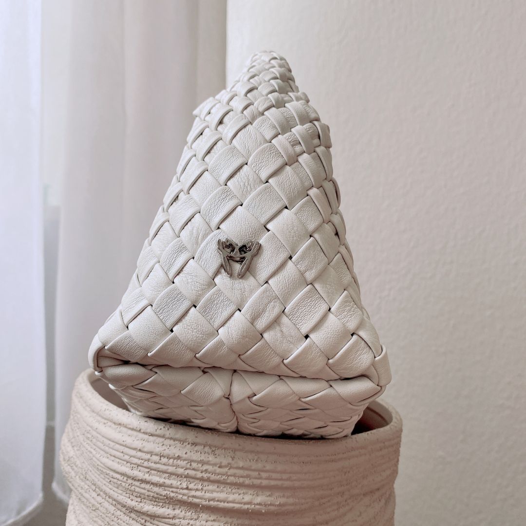 Ghibli 4507 - Calfskin Black Top Handle Bag(color off white) Pre-Order Delivery Time 10 weeks