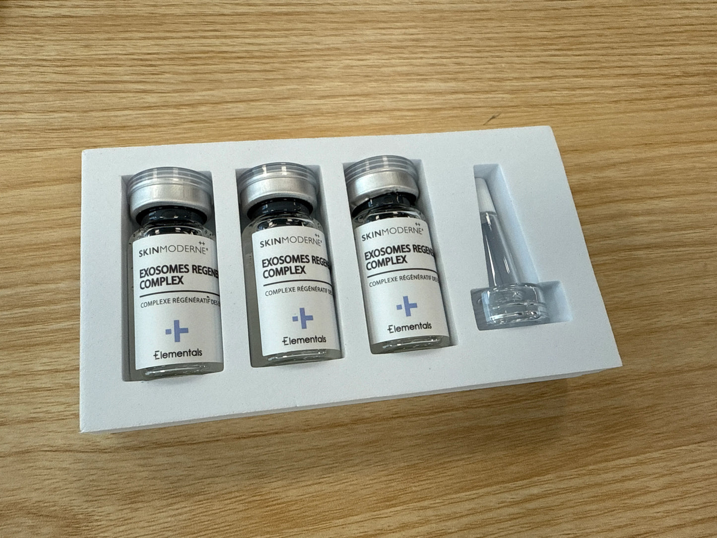 SKINMODERNE® EXOSOMES REGENERATIVE COMPLEX 3X8ml