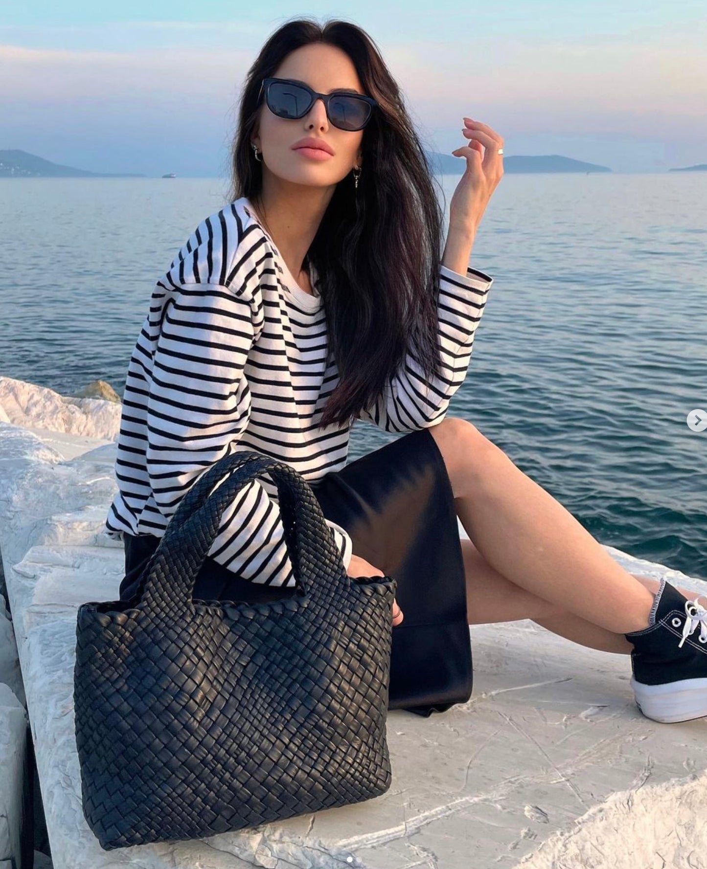 Ghibli 4415 - Calfskin Black Top Handle Bag(color black) Pre Order Delivery Time 10 weeks