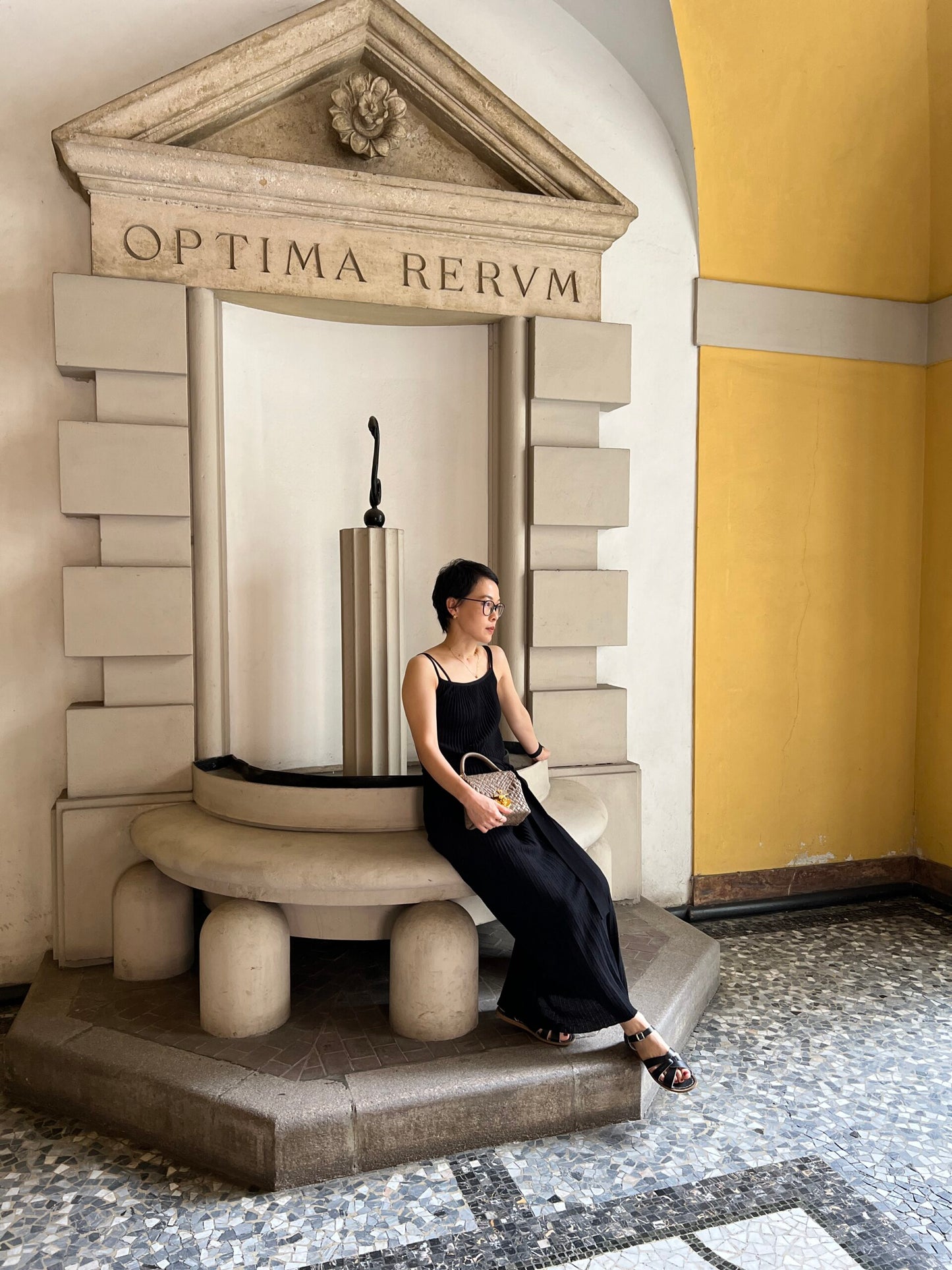 Ghibli 4738 - Calfskin Black Top Handle Bag(color Black) Pre Order Delivery Time 10 weeks