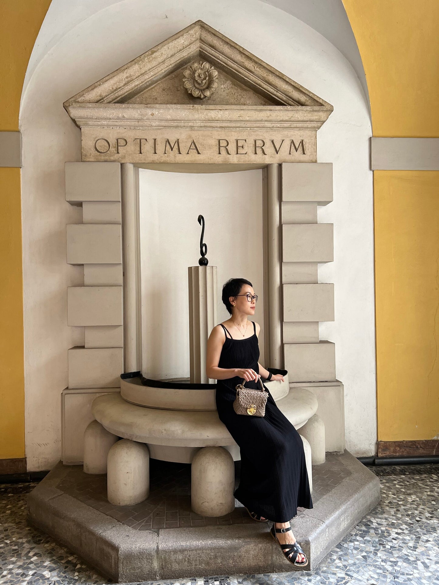 Ghibli 4738 - Calfskin Black Top Handle Bag(color Black) Pre Order Delivery Time 10 weeks