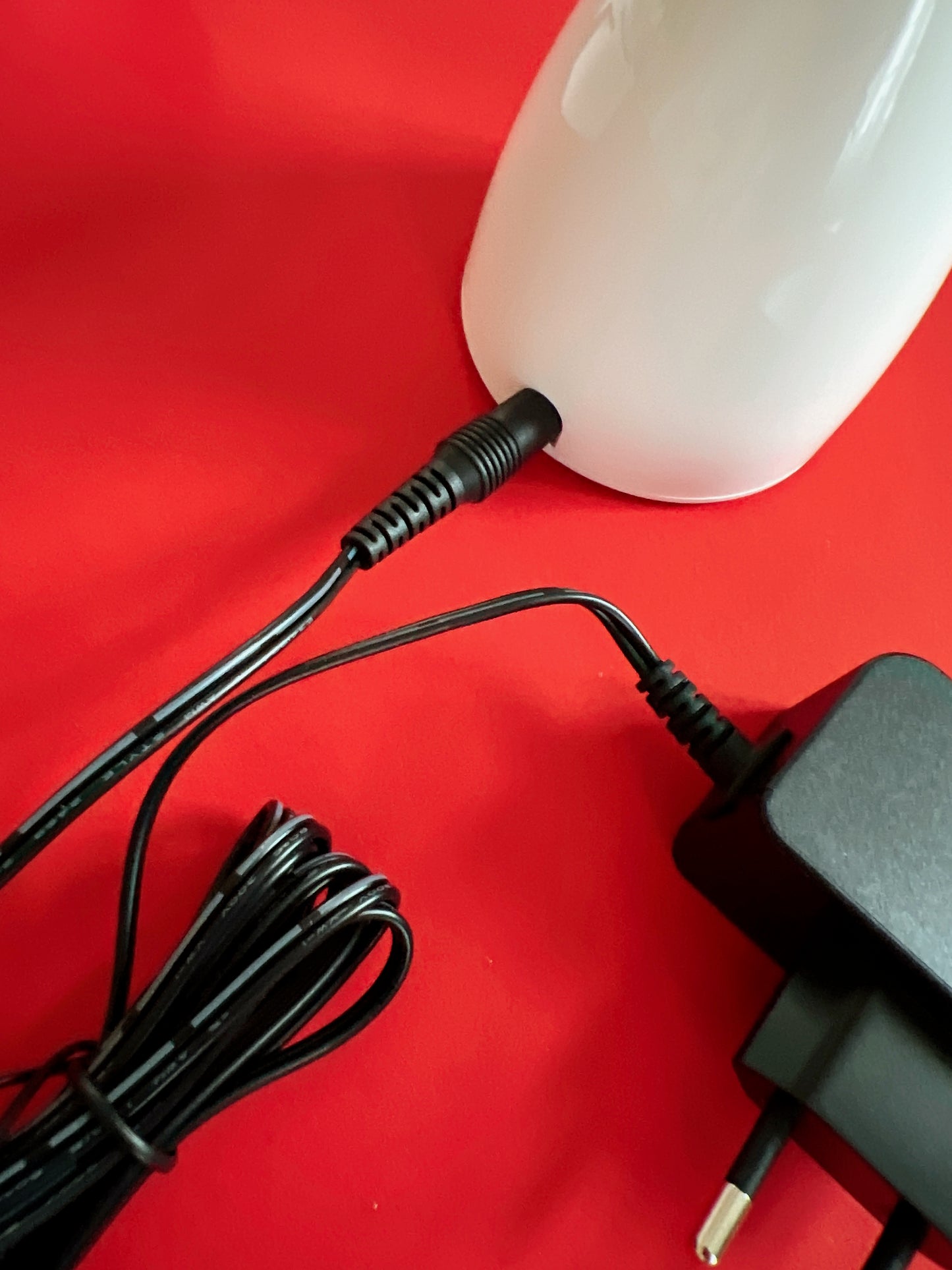 SKINOVA® Ladestation mit Netzteil